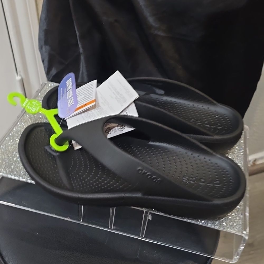 CROCS Mellow Recovery Flip-Flop Sandal- Black - Picture 8 of 11